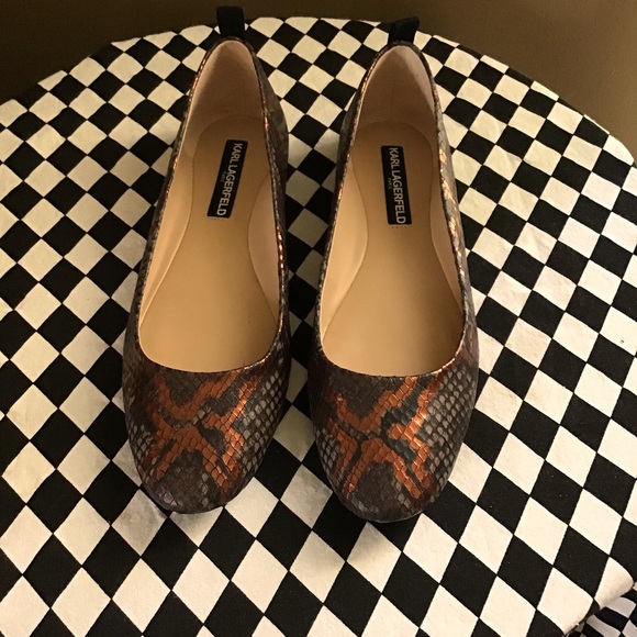 Karl Lagerfeld snake print ballet flat 8, feels like a 7.5. - Picture 1 of 5
